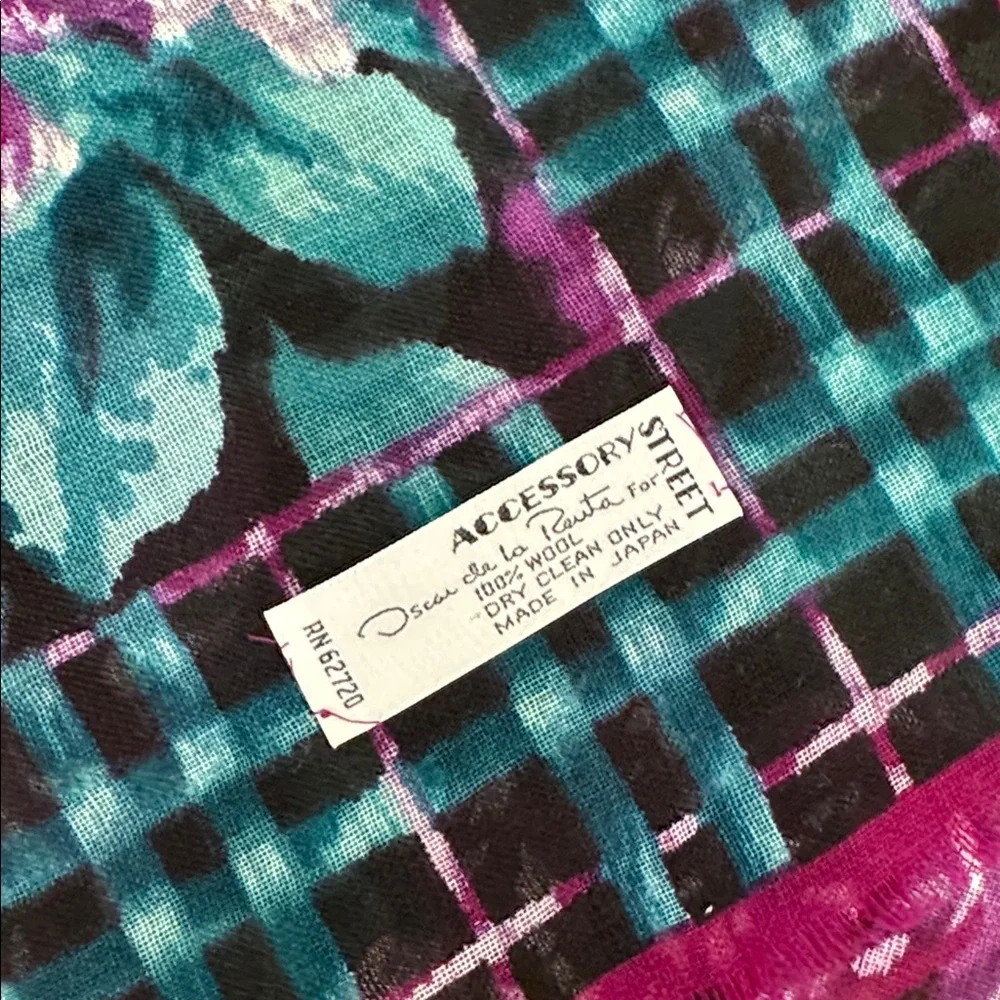 Vintage Oscar De La Renta wool floral plaid print scarf - Picture 4 of 4